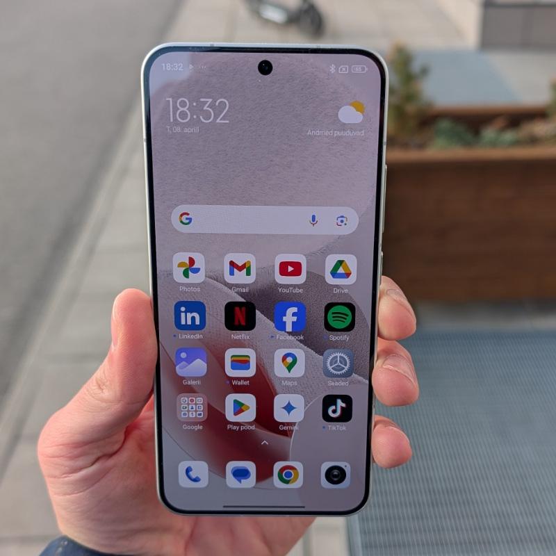 Обзор Xiaomi 15: почти совершенство… 
