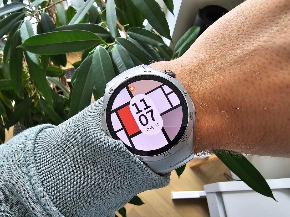 Testime! Kui täpne on Huawei Watch GT4 nutikell?