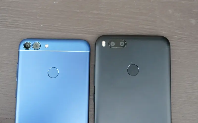 P Smart vs Mi A1